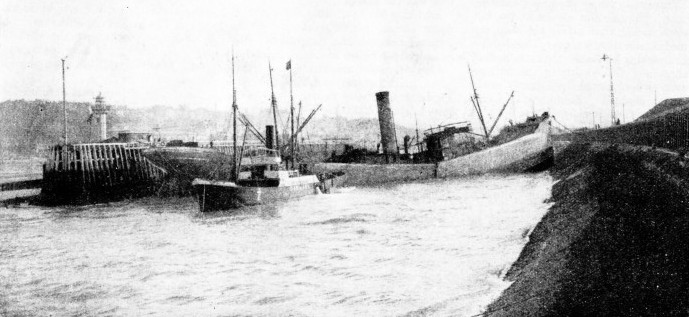 The British steamer Araby which unwittingly blocked Boulogne Harbour